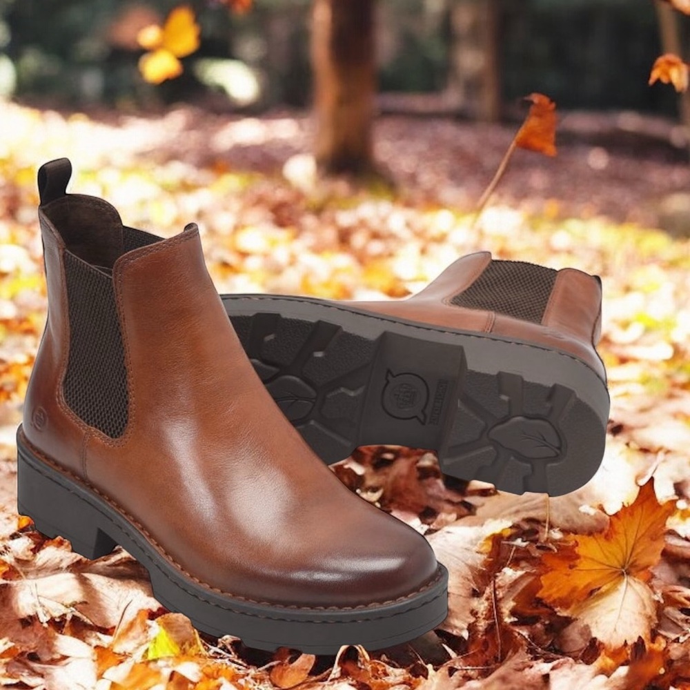 NWT BORN boots Verona leather booties shoes brown chelsea or Ralph Lauren style